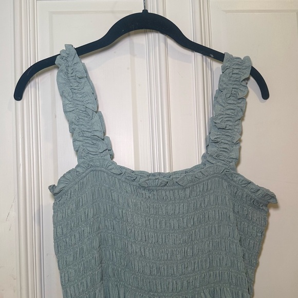 Calvin Klein Midi Dress - Light Green Medium Smocked with a Slit - Picture 2 of 6